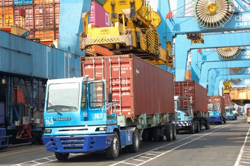 Port of Mombasa road project under scrutiny over its reported Sh6 billion construction cost.